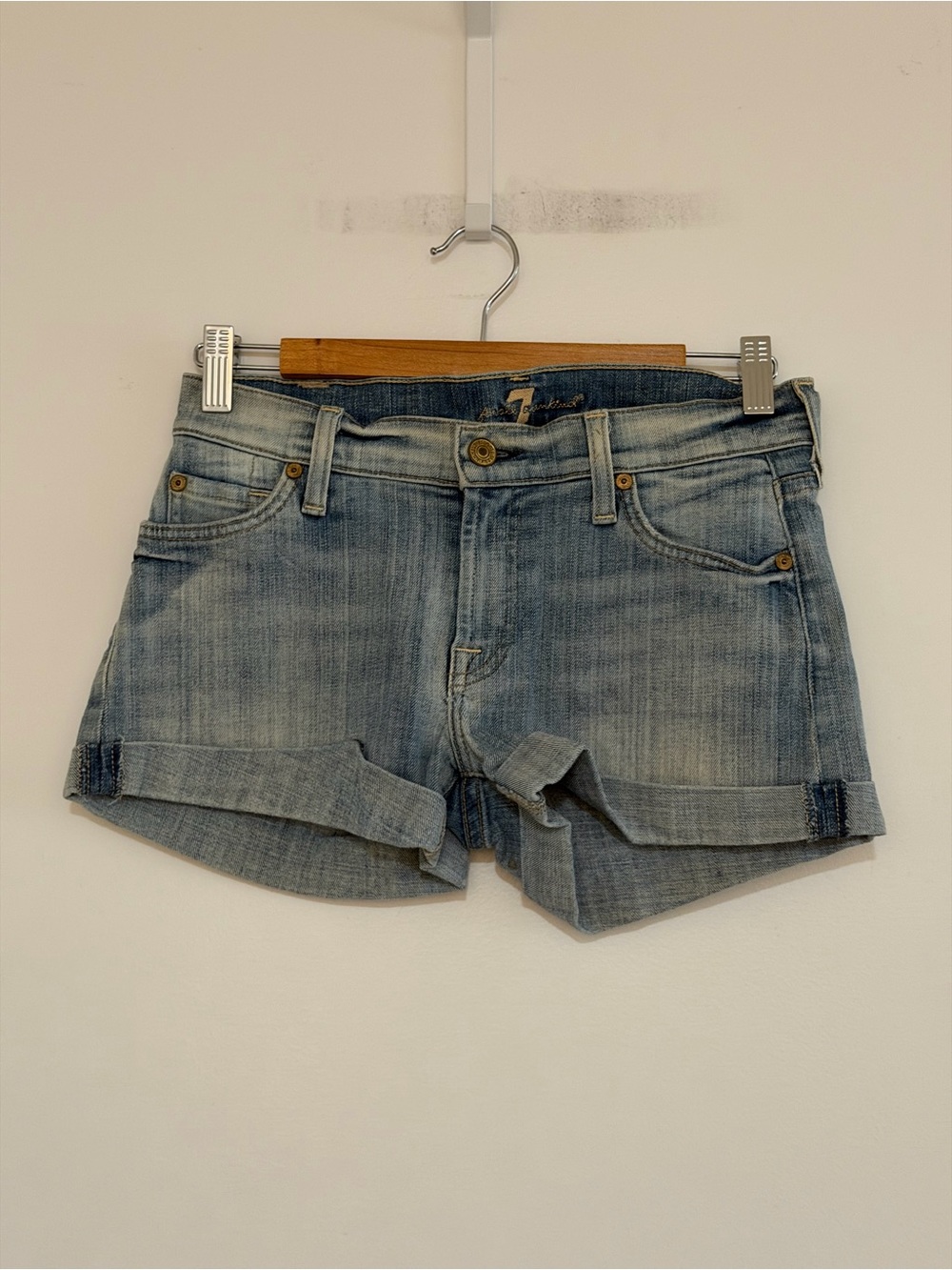 7 for All Mankind Light Wash Denim Women’s Roll-Cuff Shorts